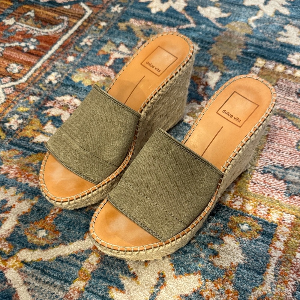Dolce Vita PIM Wedge Sandal